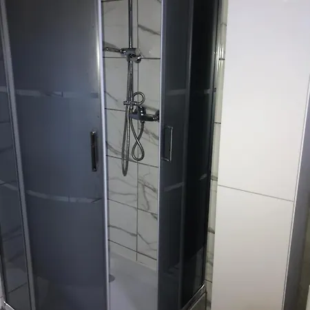 Dubai Marina De Lux דירה ביטום
